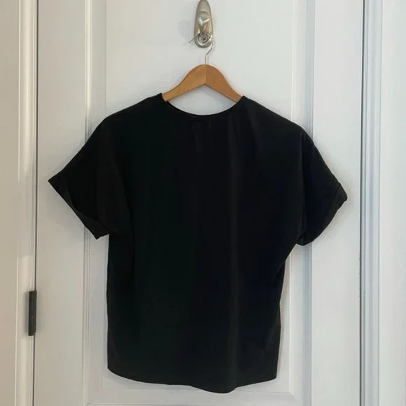 Basic Black Graphic Tee - Picture 2 of 6